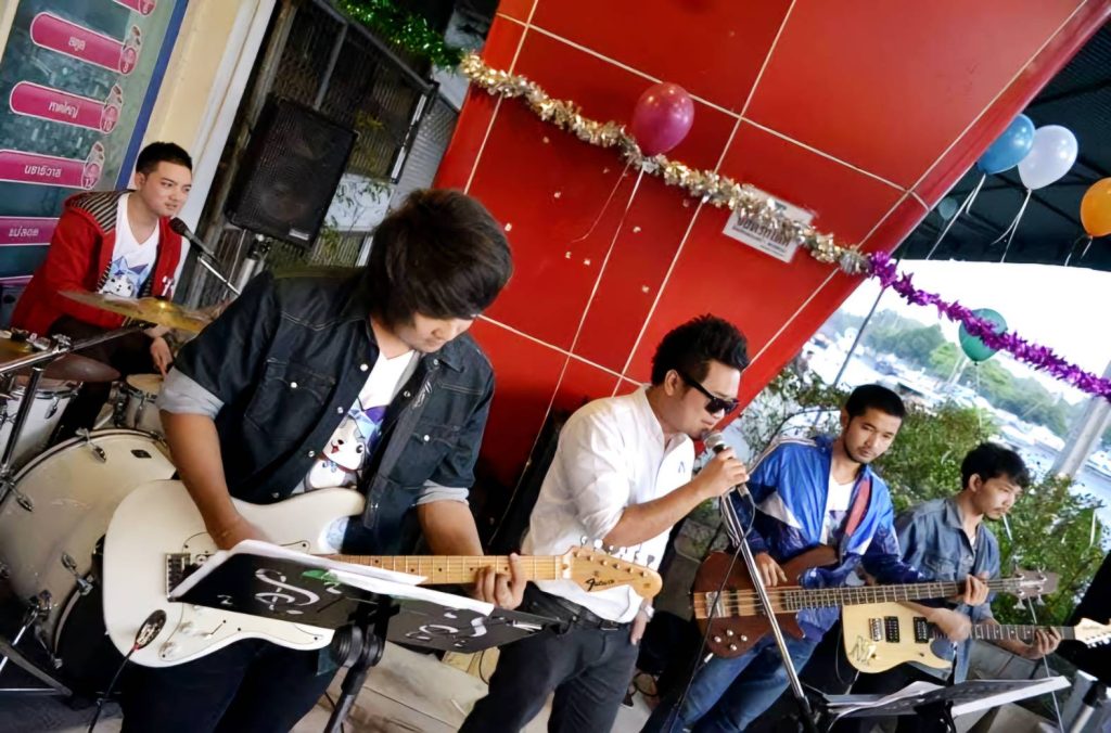 Mini Concert ที่โรงเรียน